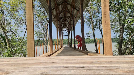 瓜雪彩虹河堤 Rainbow Bund