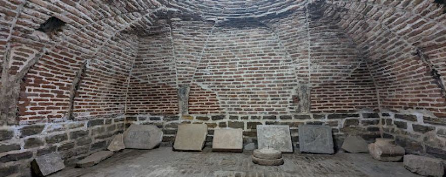 Se Gonbad Tomb Tower
