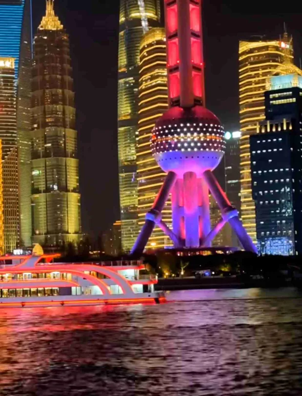 4_The Huangpu River Cruise