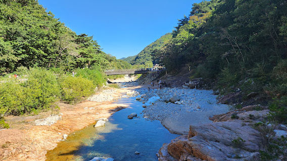 Seoraksan National Park Osaek Zone