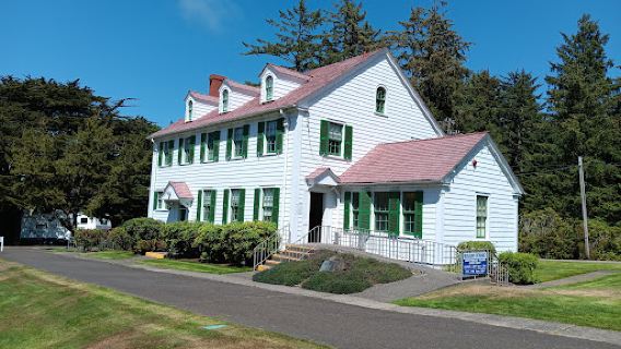 Umpqua Lighthouse State Park