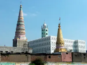 Jama Masjid جامع مسجِد