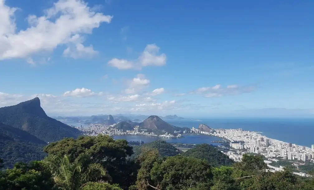 비스타 치네사 주변 호텔