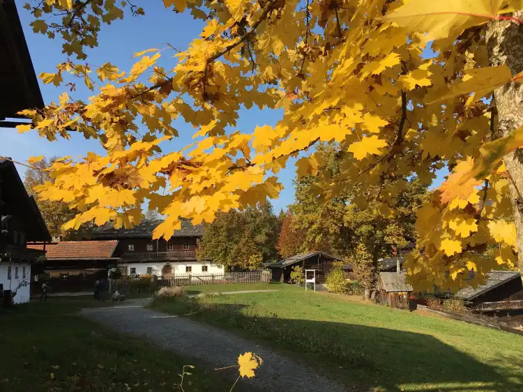 Hotels in der Nähe von Dreiburgensee