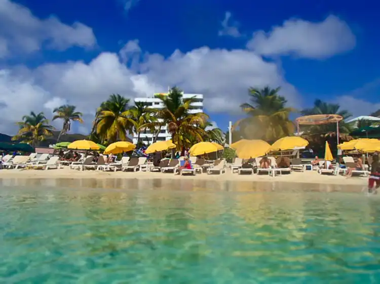 Hotels near Kim Sha Beach