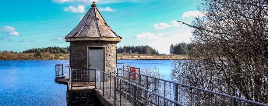 Llyn Llech Owain Country Park