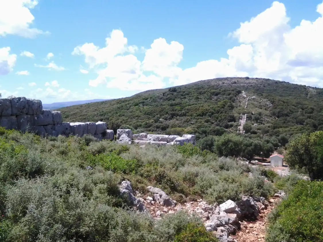 Hotels near Cyclopean Wall
