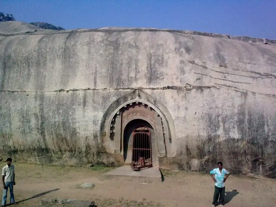 Hotels near Barabar Hills
