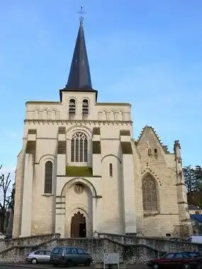 Отели рядом с достопримечательностью «Espace Notre Dame de Nantilly»