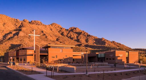 Compare 5 airports near Oro Valley