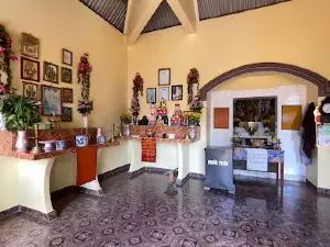 Miếu Ba Cô