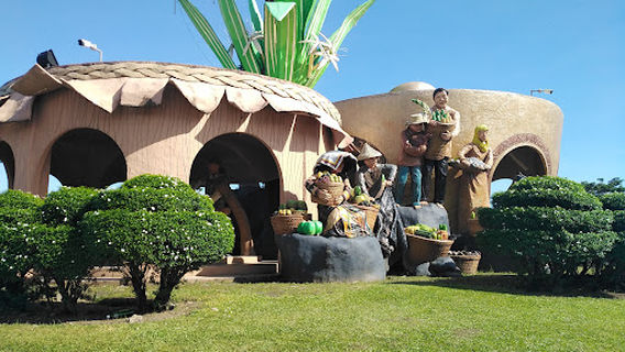 Surallah Tri-People Monument