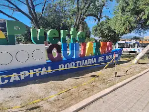 Plaza Principal Henry Bolland