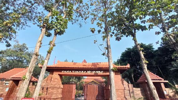Buddha Tidur Mojokerto