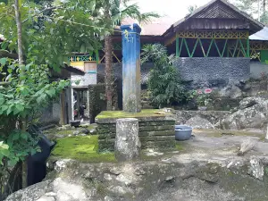 Permandian Alam Air Panas Lemo Susu