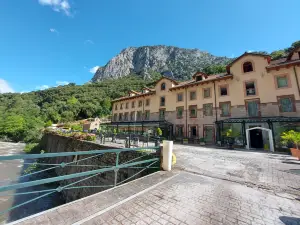 Balneario de La Hermida