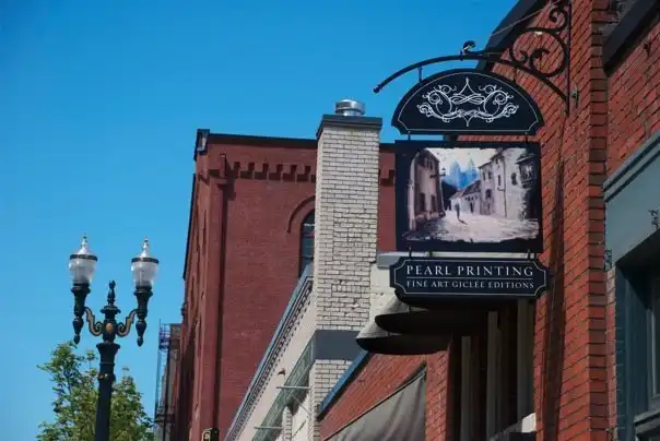 Hotels near Pearl District
