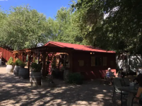 Winey Cats at Granite Creek Vineyards