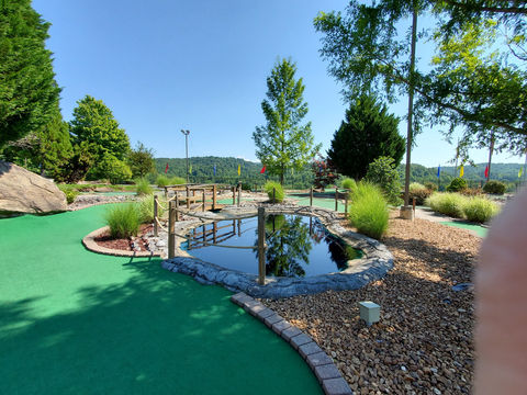 Hilltop Overlook Mini Golf and Arcade