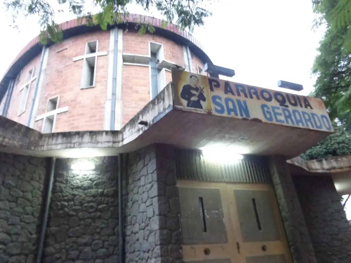 Parroquia de San Gerardo附近的飯店