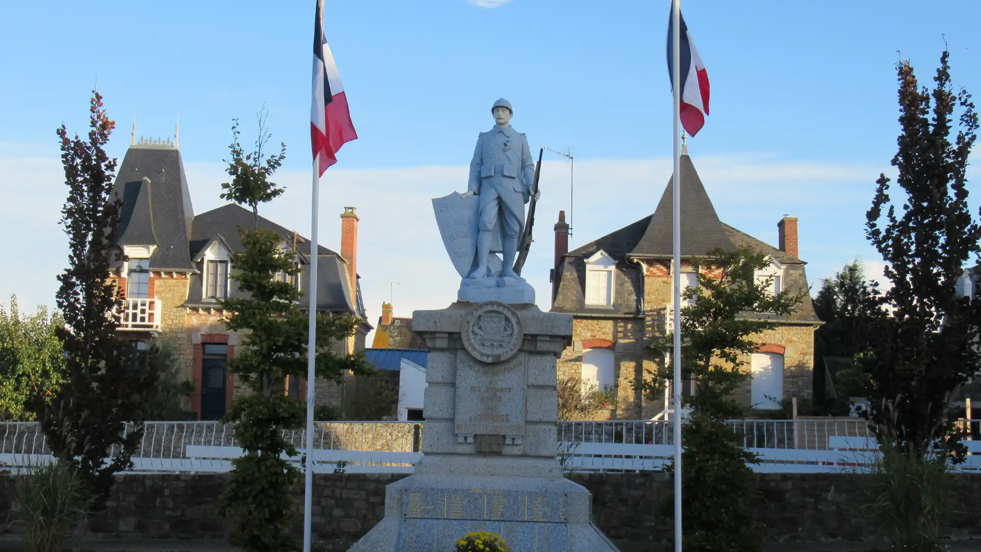 Hotels near Eglise Notre-Dame de Pontorson