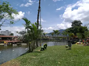 Lake La Pradera