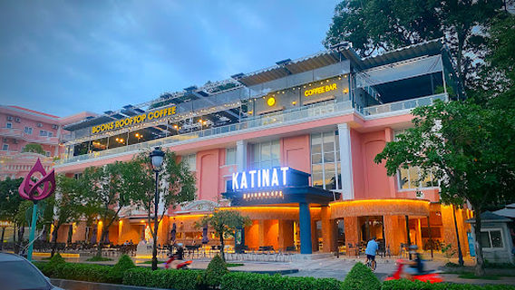 Phố Đi Bộ Bạch Đằng