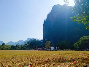 Taung chay pagoda (တောင်ခြေဘုရား/ကျာ်ဇိုင်ဒ်ု )