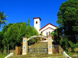 Gereja Katedral Roh Kudus Weetebula