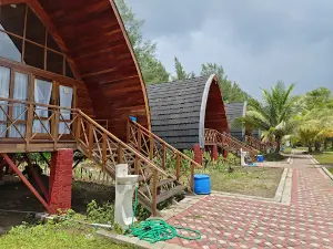 Pantai Midodaren Tulungagung