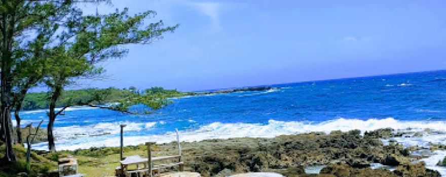 Mahoe Bay