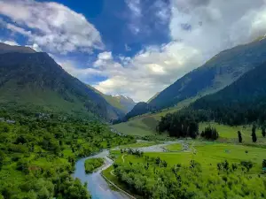 Betab Valley Chandanwari, Pahalgam J&K.