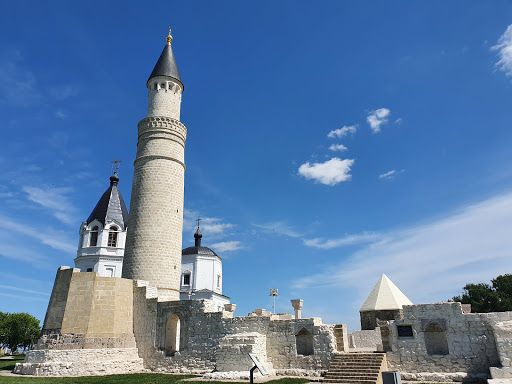 Okruzhayushchiy Mir