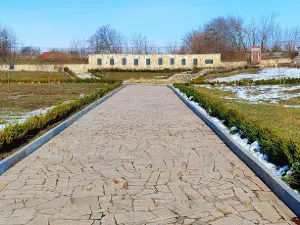 Memorial "Khashchuvat·sʹka Trahediya"