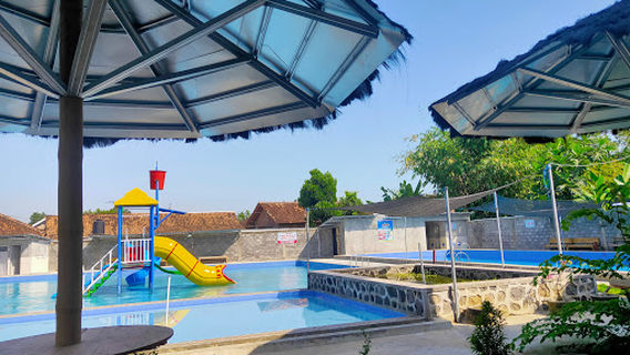 ZAMZAM WATERBOOM Kolam Renang Sukoharjo
