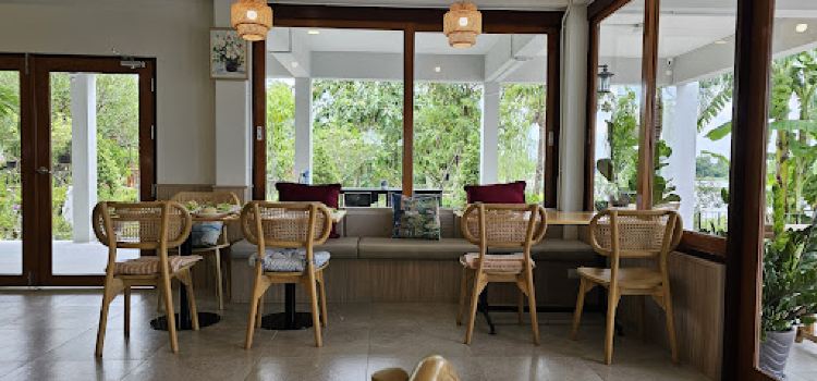 Baan Sumon Cafe - บ้านสุมลคาเฟ่
