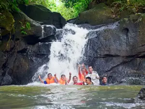 Oude Houten Paalwoningen van Lampung in Gunung-Batin - Kampung Wisata Gedung Batin
