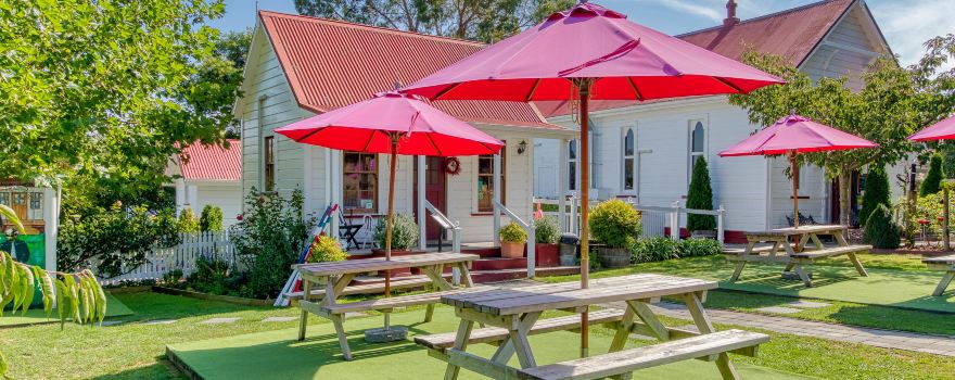 Birdwoods - Gallery, Cafe, Sweet Shop & Sculpture Garden