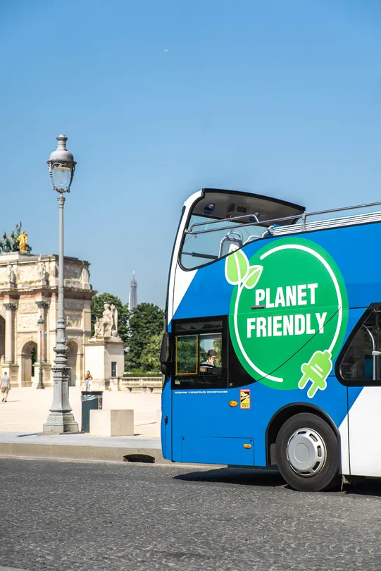 4_Tootbus Paris Hop-on Hop-off Bus Tour