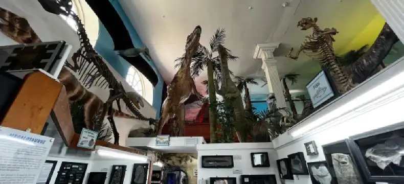 萊姆里吉斯酒店