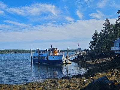 Cabbage Island Clambakes