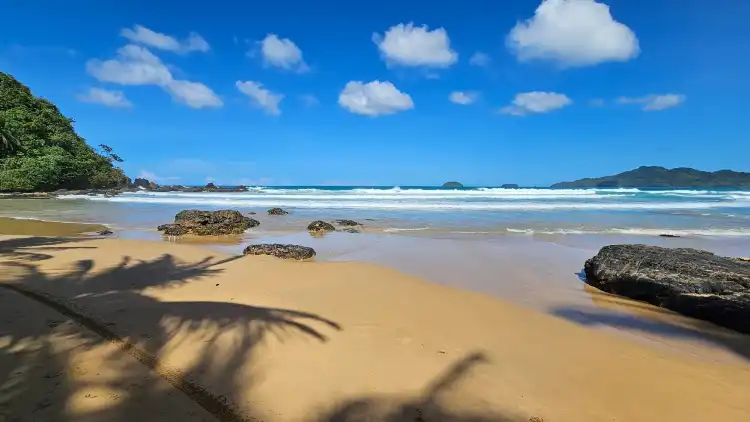 Hotels near Duli Beach