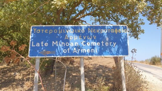 Late Minoan Cemetery of Armeni