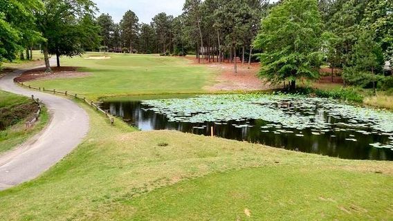 Seven Lakes Country Club