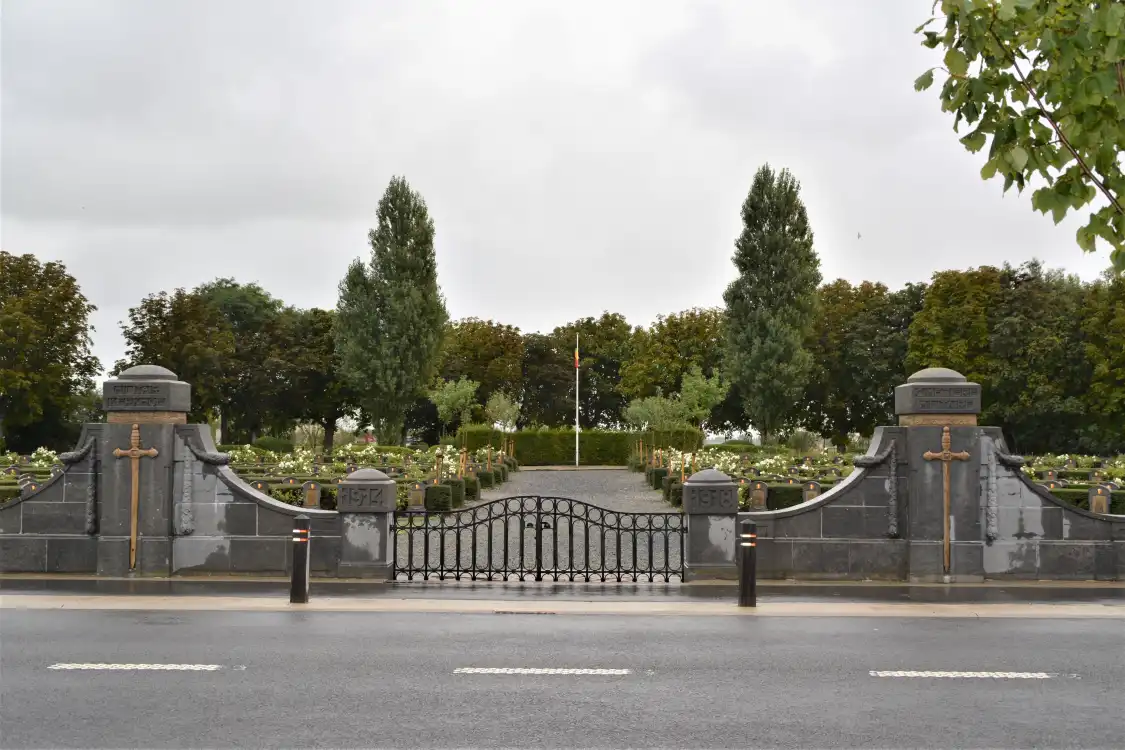 Hotels near Belgische Militaire Begraafplaats Ramskapelle