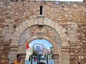 Guora gate