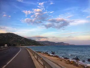 Bãi tắm Hoa Biển