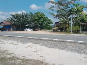 Simpang Buhut