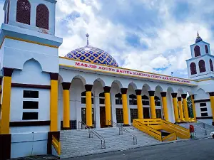 Masjid Agung Baitul Makmur