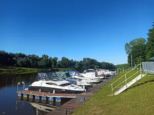 Marina - Lodě a karavany s.r.o. Týnec nad Labem